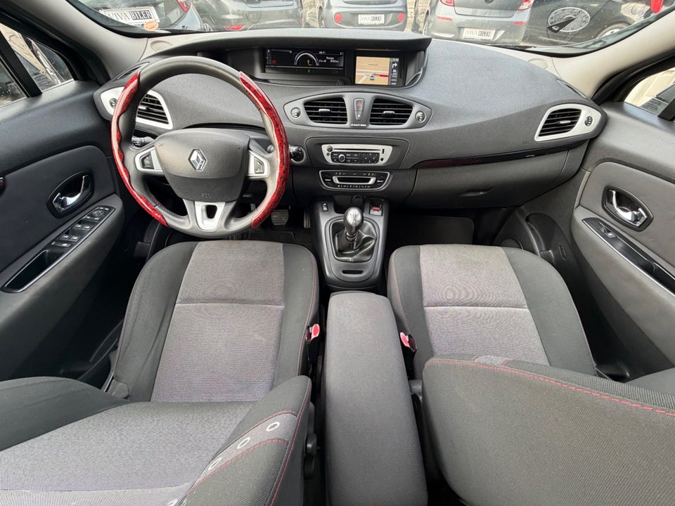 Renault Grand Scenic III 1,6 dCi 130 Dynamique 7prs 5d