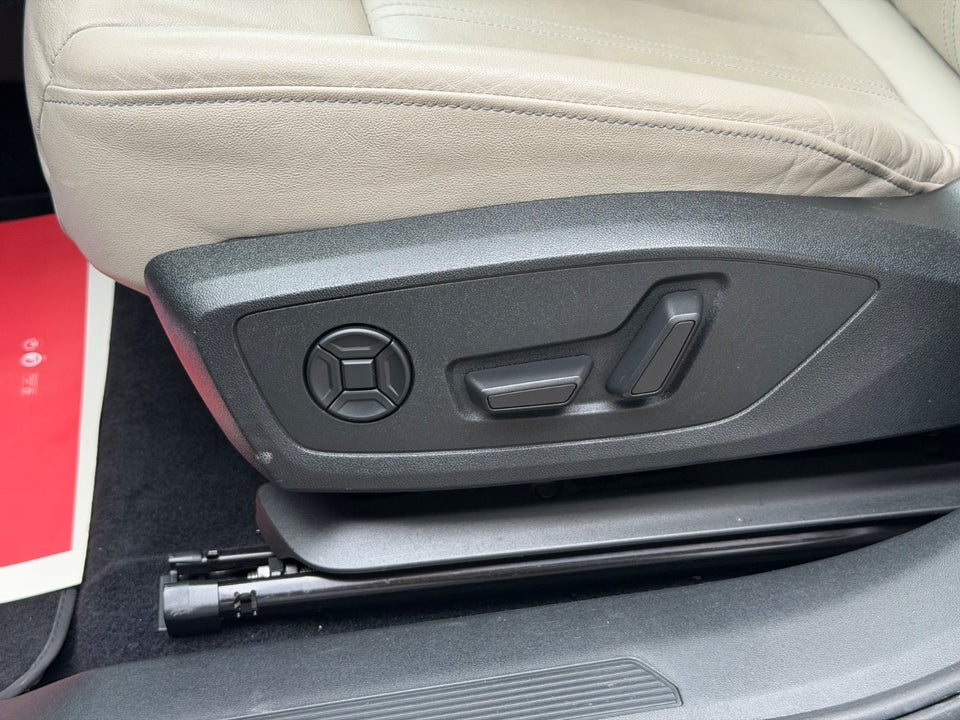 Audi Q4 e-tron 40 S-line 5d