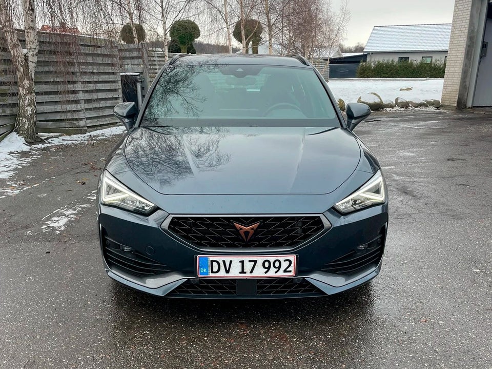 Cupra Leon 2,0 TSi VZ Sportstourer DSG 4Drive 5d