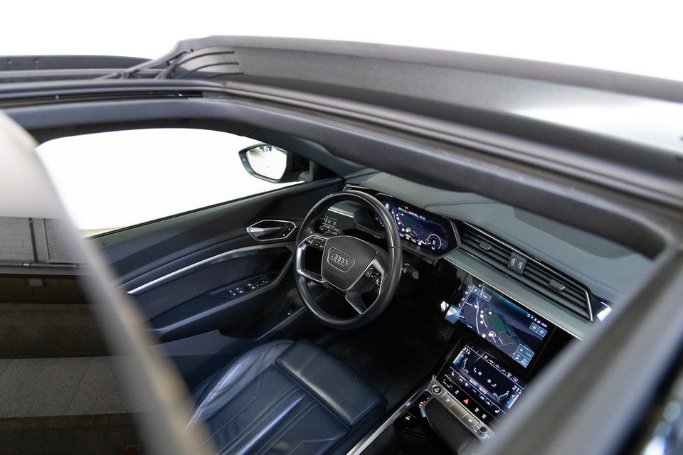 Audi e-tron 55 S-line Sportback quattro 5d