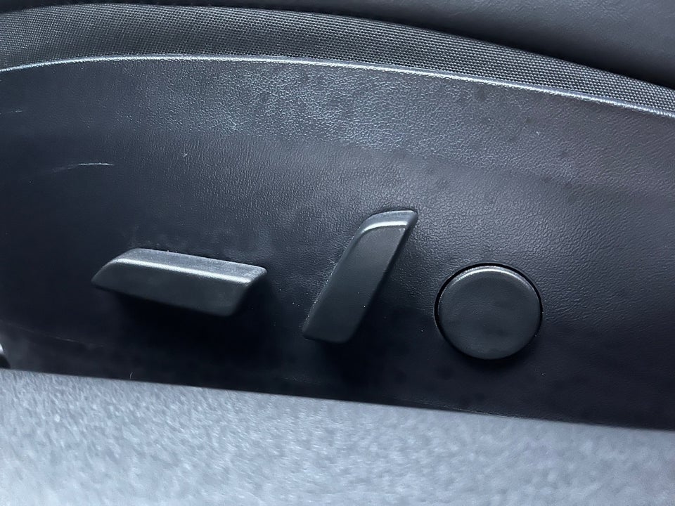 Tesla Model 3 Long Range AWD 4d