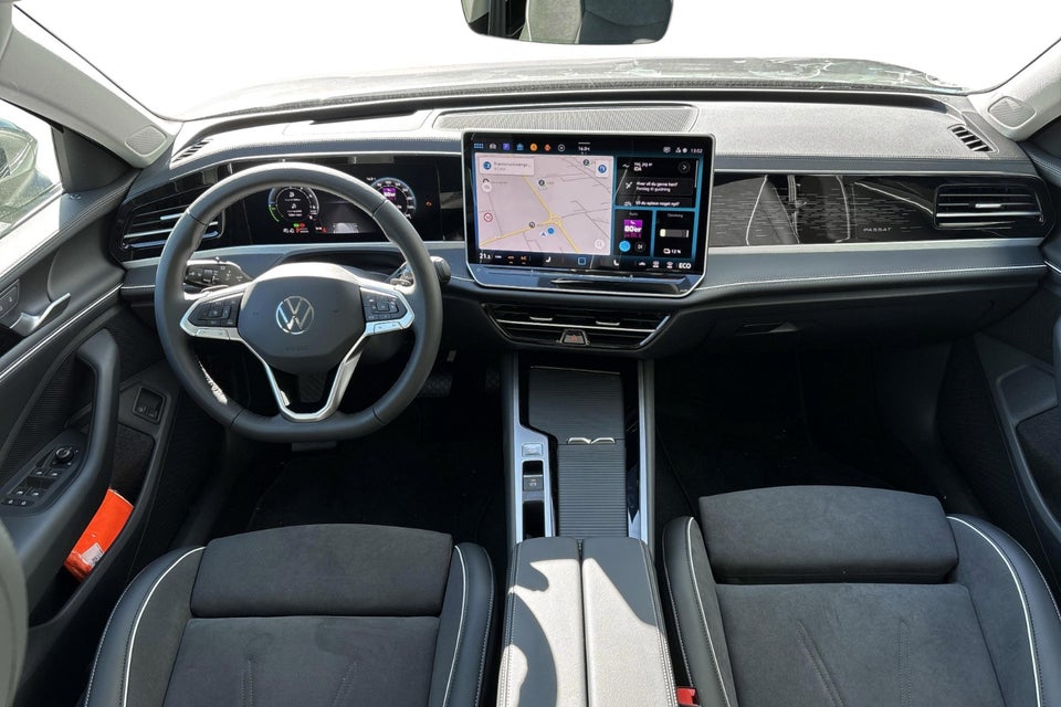 VW Passat 1,5 eHybrid Elegance Variant DSG 5d