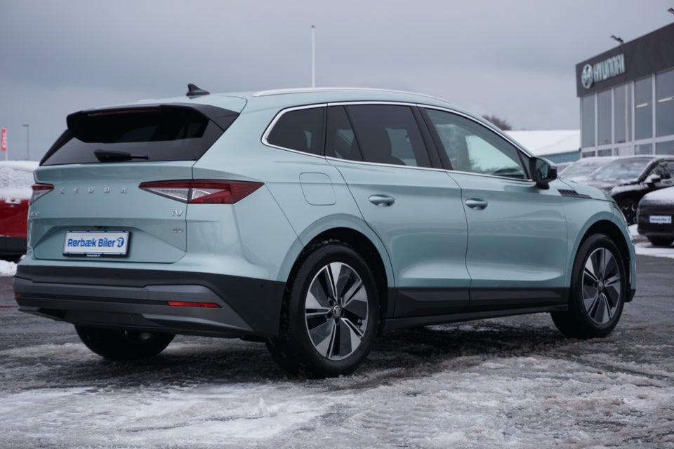 Skoda Enyaq 80 iV Loft 5d