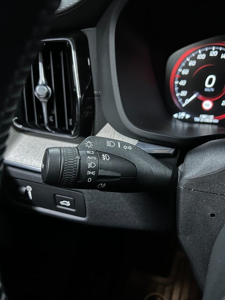 Volvo XC60 2,0 B4 197 Inscription aut. AWD 5d