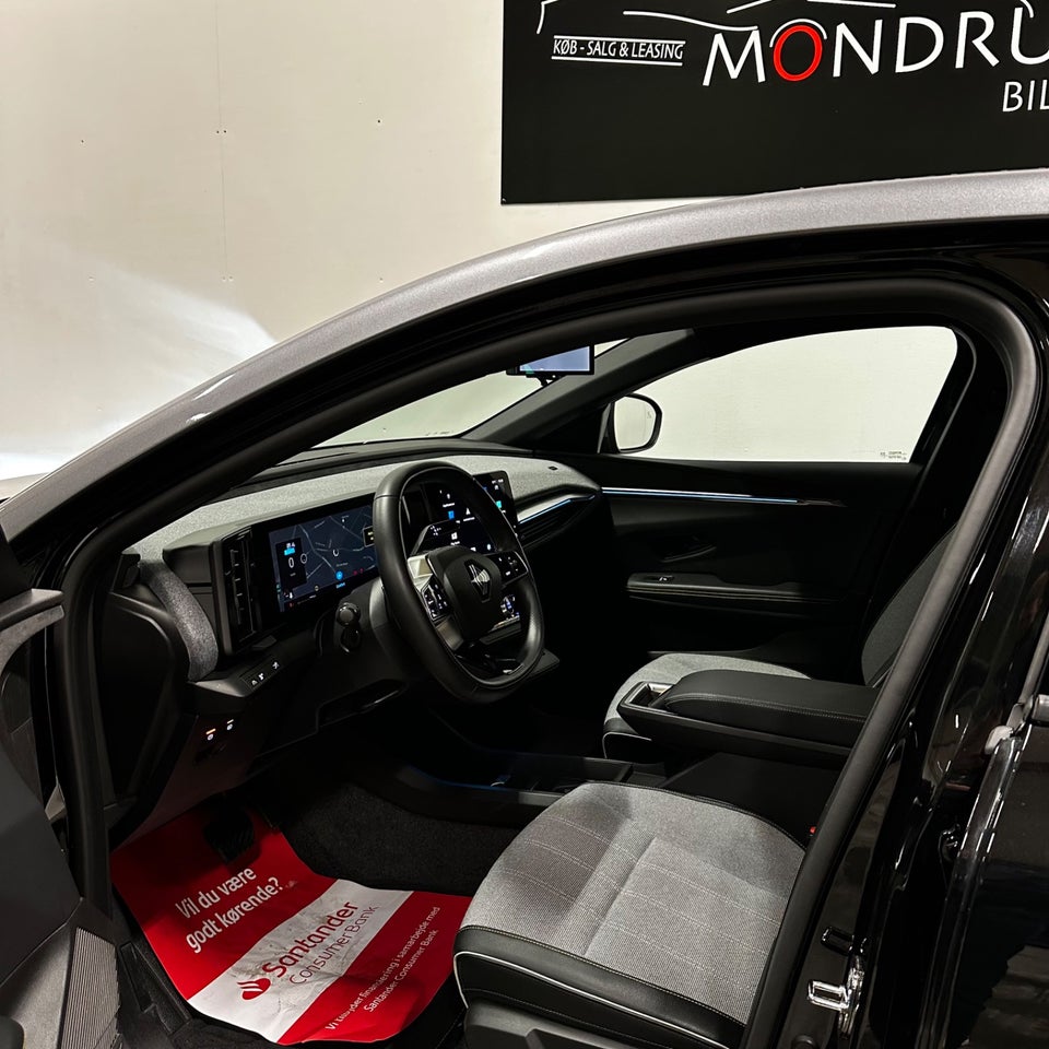 Renault Megane E-Tech 60 Techno 5d