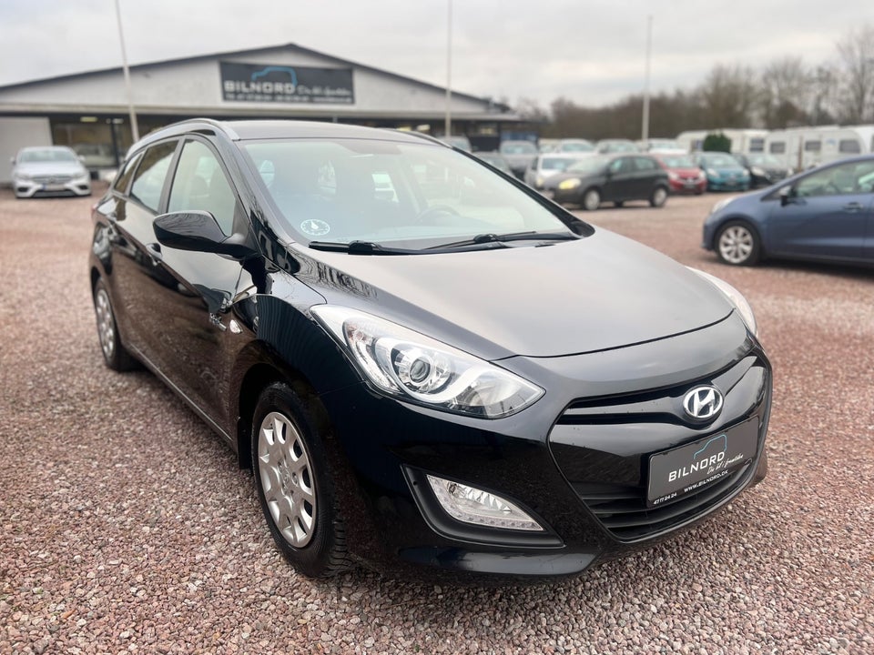 Hyundai i30 1,6 GDi Comfort CW Eco 5d