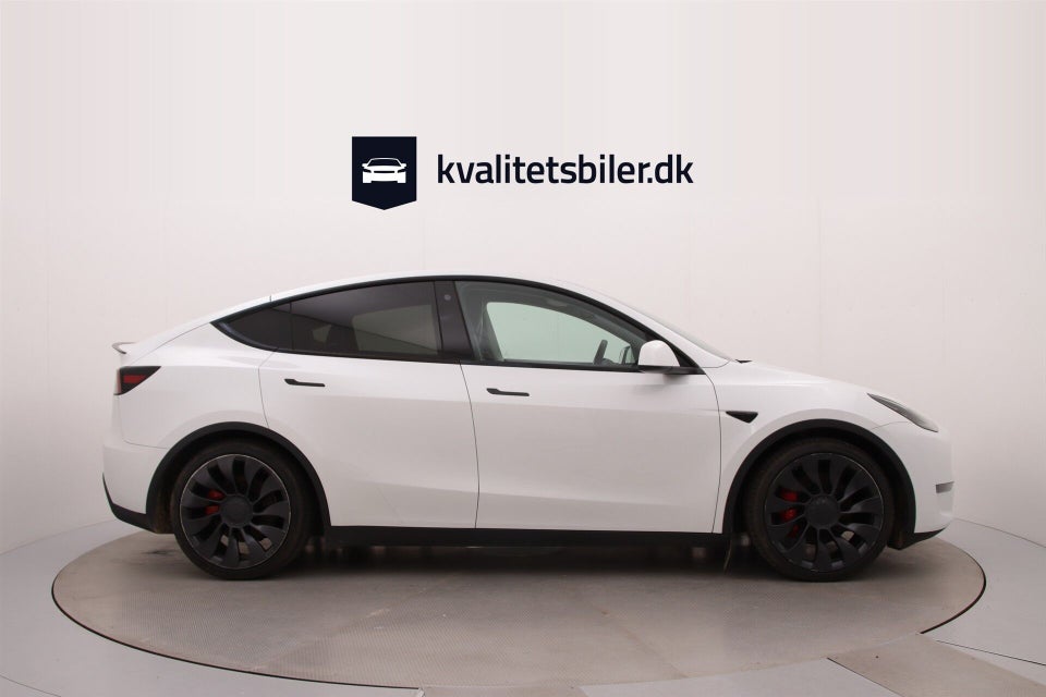 Tesla Model Y Performance AWD 5d