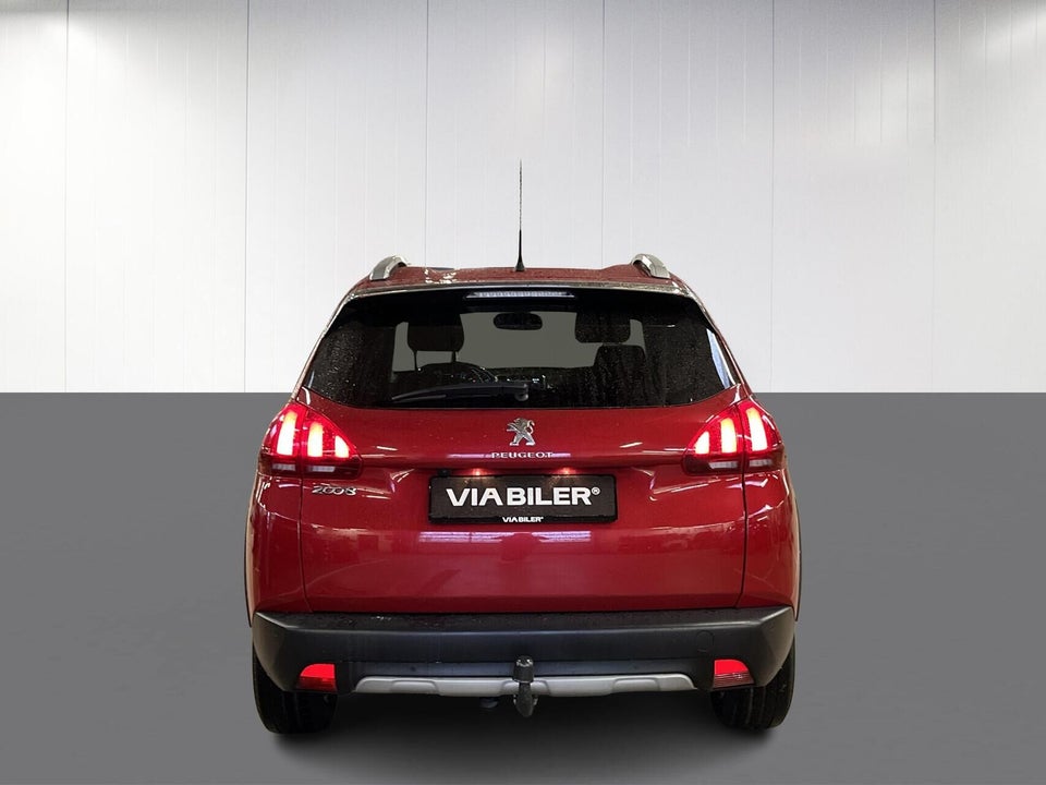 Peugeot 2008 1,2 PureTech 130 Allure Sky 5d