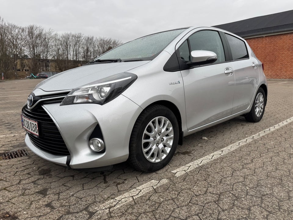 Toyota Yaris 1,5 Hybrid H3 e-CVT 5d