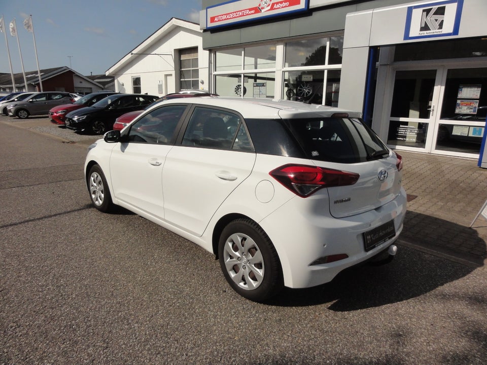 Hyundai i20 1,25 Trend 5d