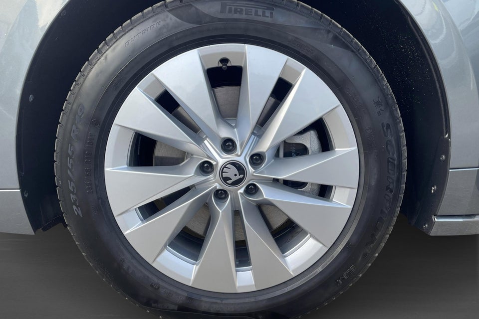 Skoda Enyaq 85 iV Loft 5d