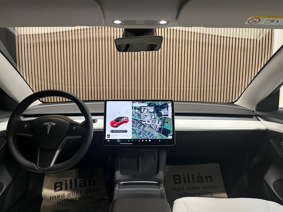 Tesla Model 3 RWD 4d