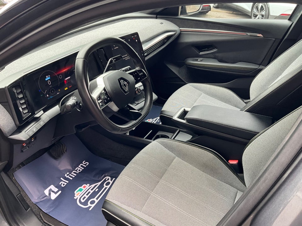 Renault Megane E-Tech 60 Techno 5d