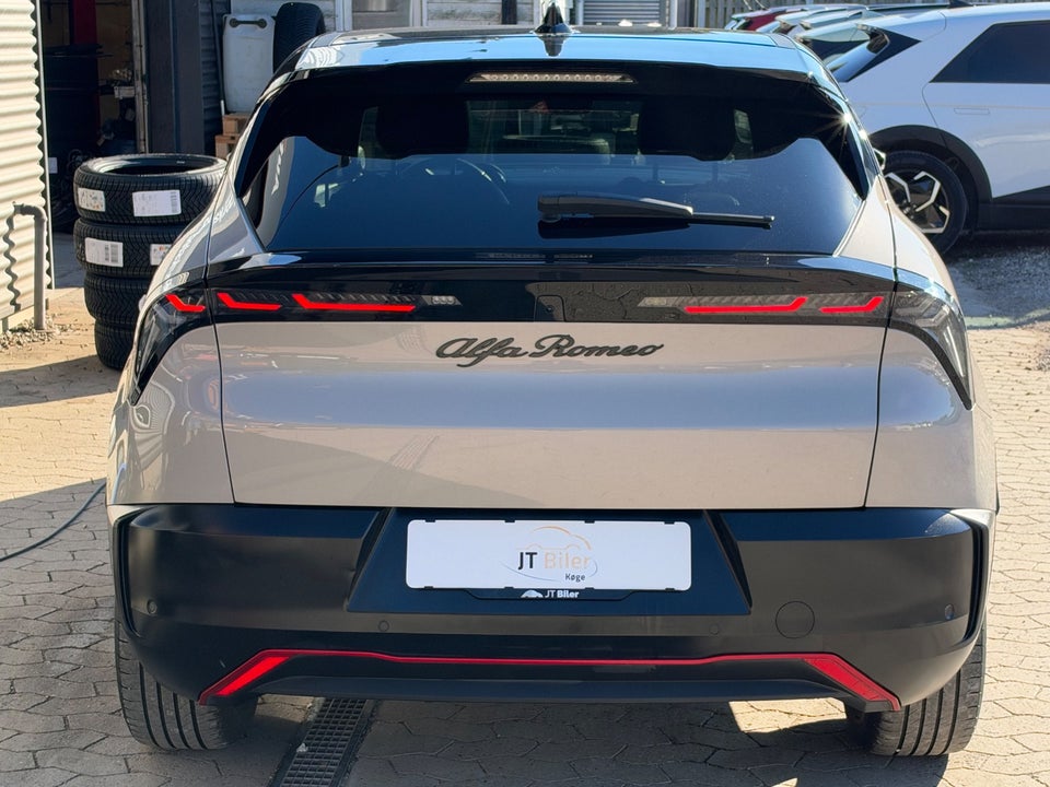 Alfa Romeo Junior Elettrica Speciale 5d