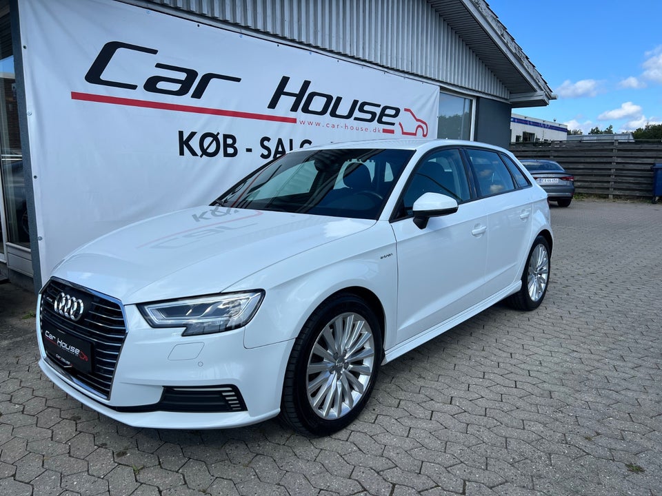 Audi A3 1,4 e-tron Sportback S-tr. 5d