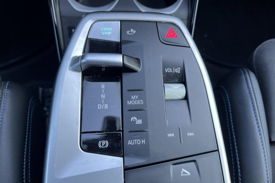 BMW iX1 eDrive20 Fully Charged M-Sport 5d