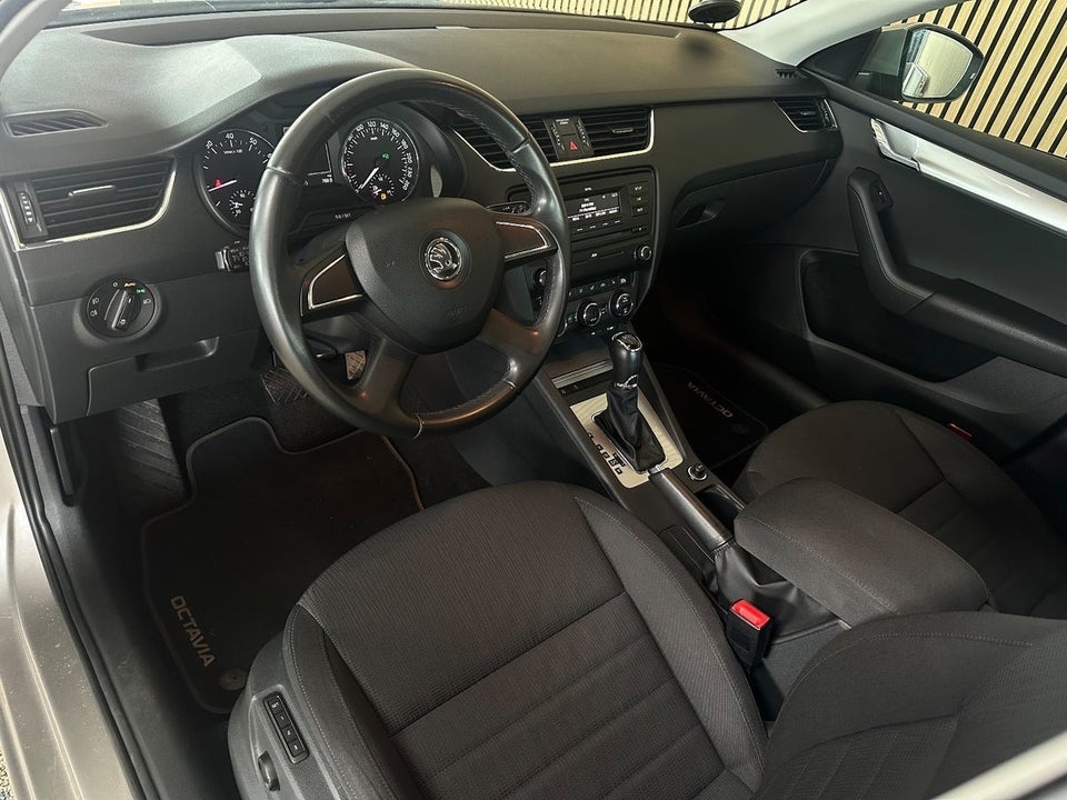 Skoda Octavia 1,8 TSi 180 Elegance DSG 5d