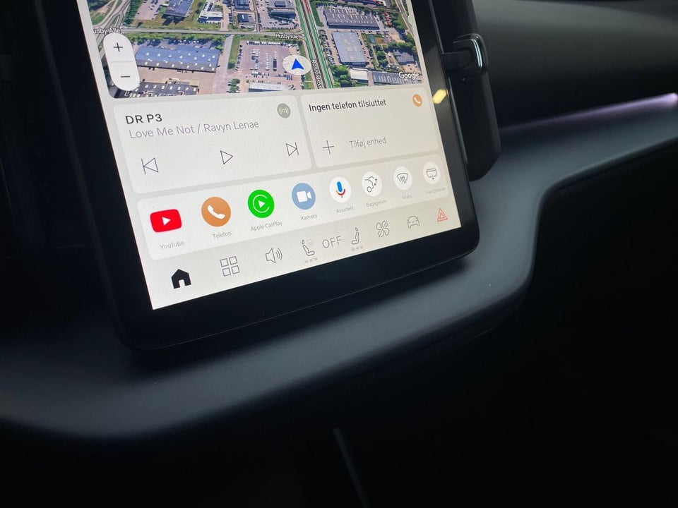 Volvo EX30 Extended Range Plus 5d