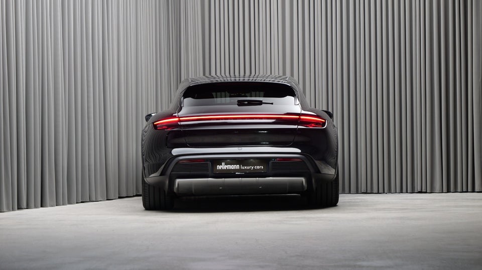 Porsche Taycan 4 Performance+ Cross Turismo 5d