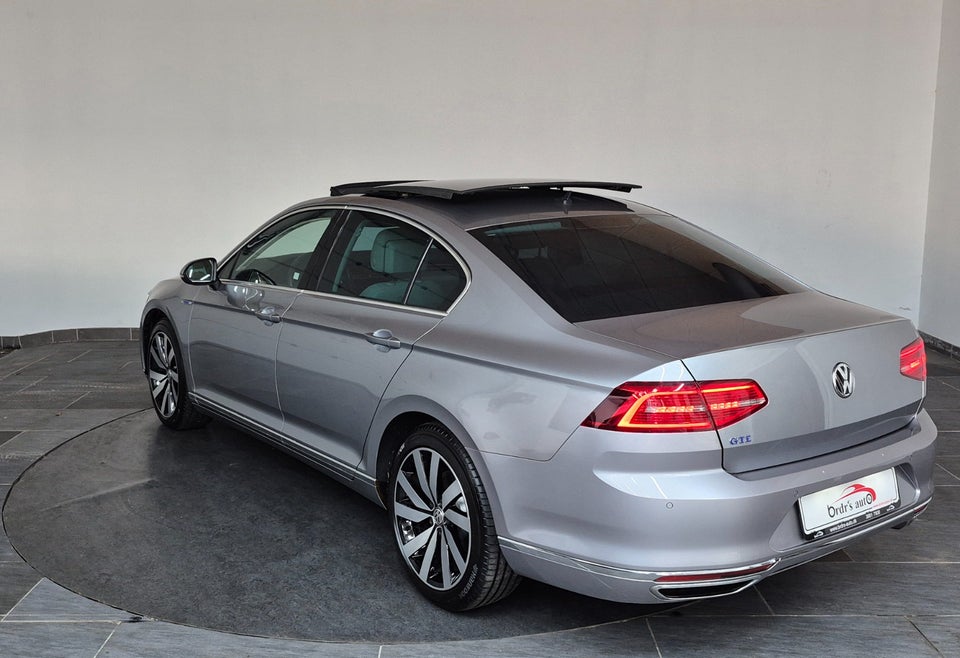 VW Passat 1,4 GTE DSG 4d