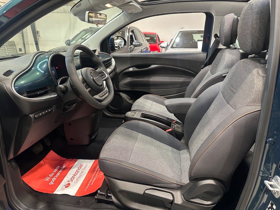 Fiat 500e 42 Icon Cabrio 2d