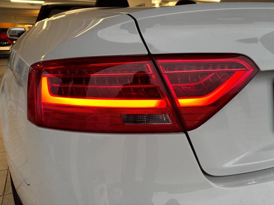 Audi A5 1,8 TFSi 177 S-line Cabriolet Multitr. 2d