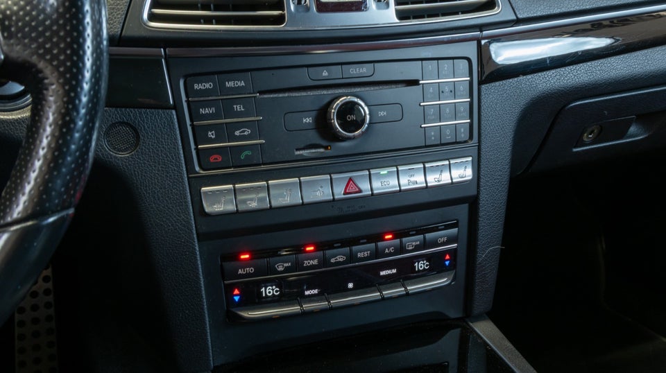 Mercedes E320 3,0 Cabriolet aut. 2d