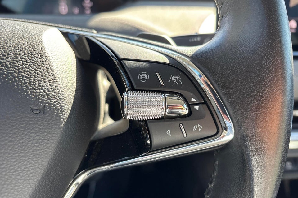 Skoda Enyaq 80 iV Loft 5d