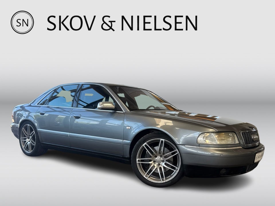 Audi S8 4,2 quattro aut. 4d
