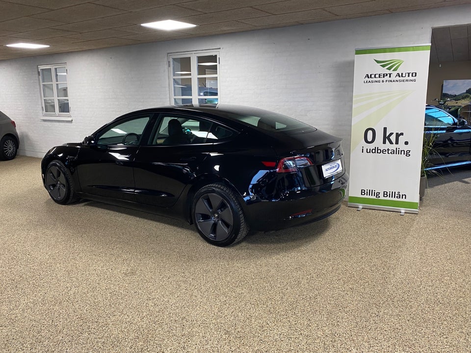 Tesla Model 3 RWD 4d