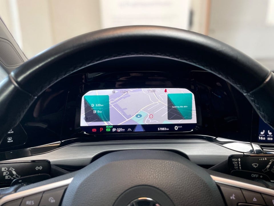 VW Golf VIII 1,4 eHybrid DSG 5d