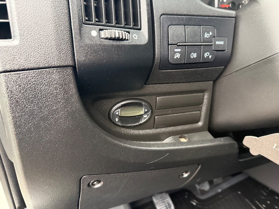 Peugeot Boxer 333 2,2 BlueHDi 140 L2H2 Premium