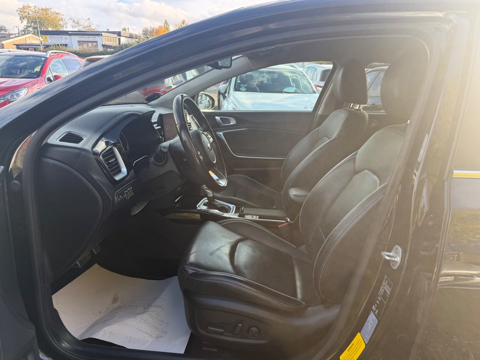 Kia XCeed 1,6 PHEV Platinum Edition DCT 5d