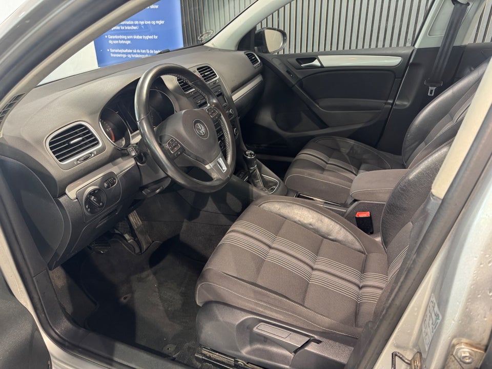 VW Golf VI 1,6 TDi 105 BlueMotion 5d