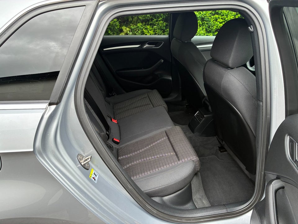 Audi A3 1,4 e-tron Sportback S-tr. 5d