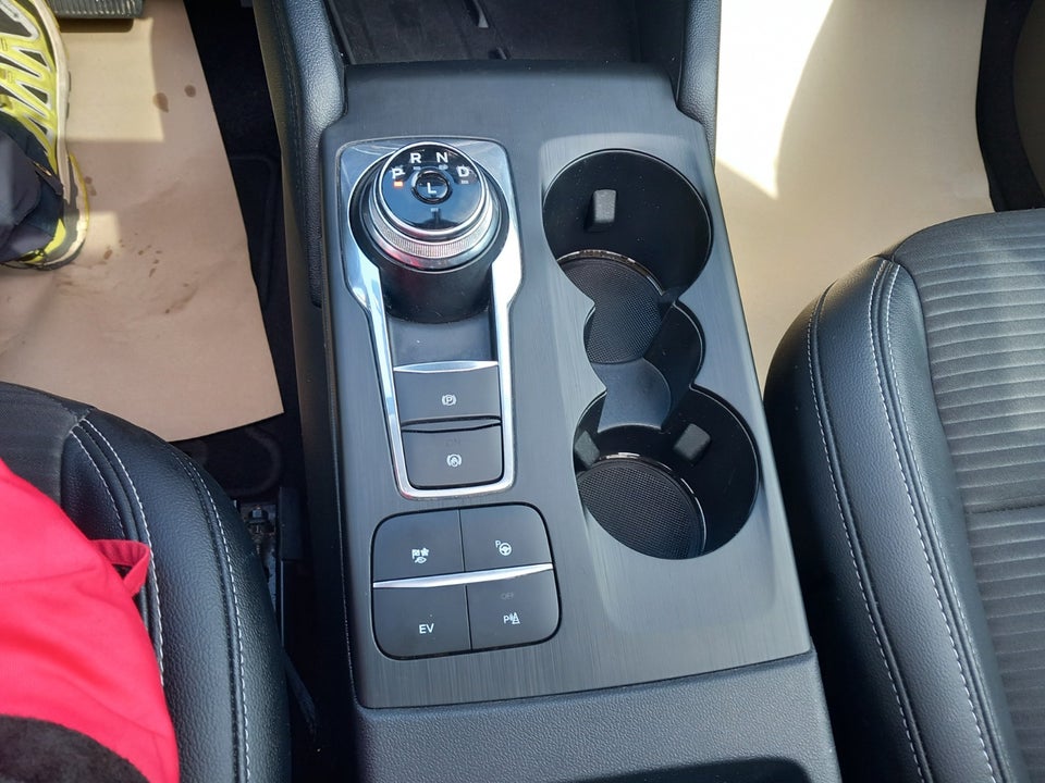 Ford Kuga 2,5 PHEV Titanium X CVT 5d