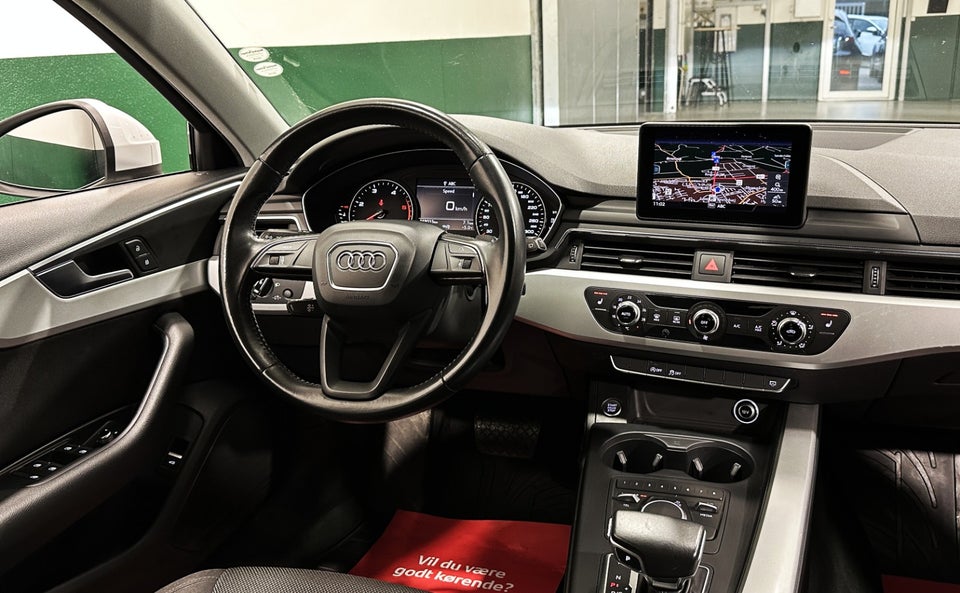 Audi A4 2,0 TDi 150 Avant S-tr. 5d