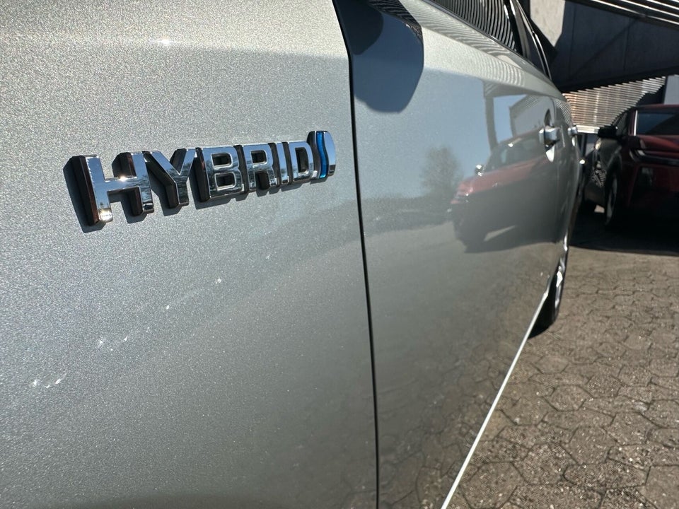 Toyota Auris 1,8 Hybrid H2 Comfort Touring Sports CVT 5d