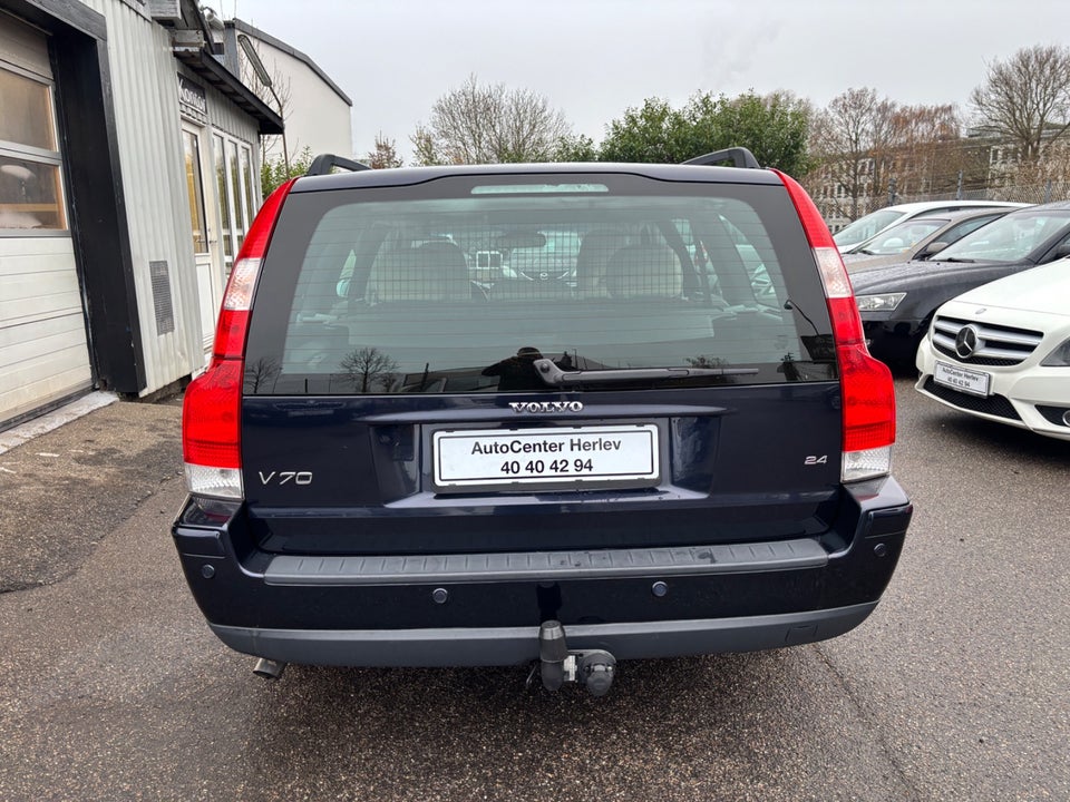 Volvo V70 2,4 140 Momentum aut. 5d