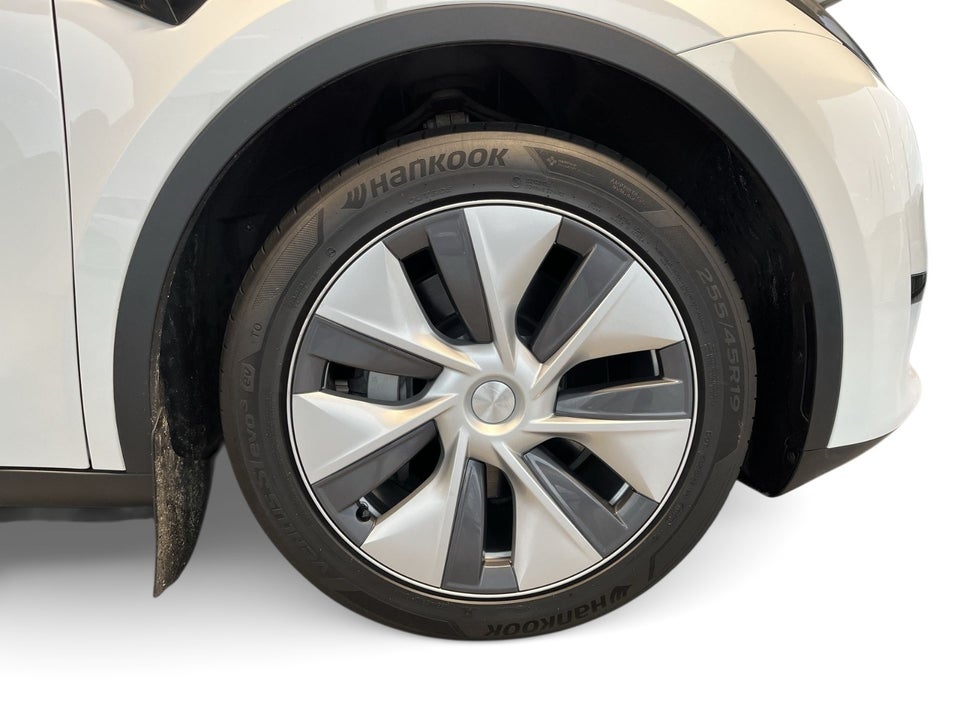 Tesla Model Y RWD 5d