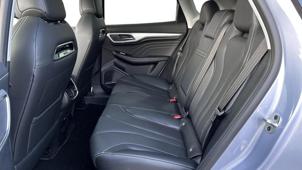 MG Marvel R Luxury 5d