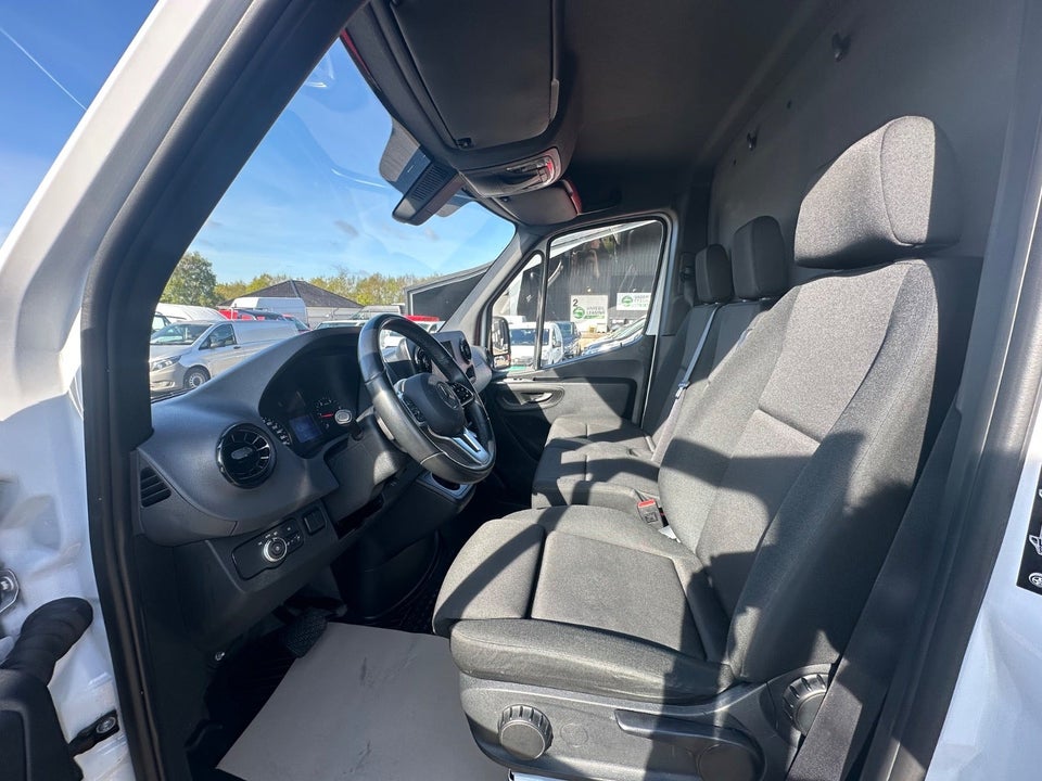 Mercedes Sprinter 215 2,0 CDi A2 Kassevogn aut. FWD
