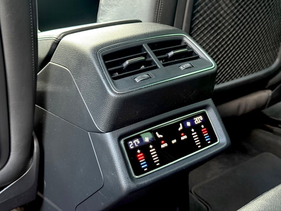 Audi e-tron 55 Advanced quattro 5d