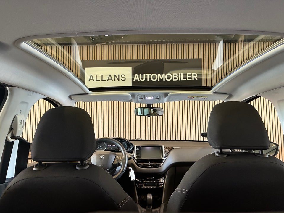Peugeot 208 1,2 VTi 82 Allure Sky 5d