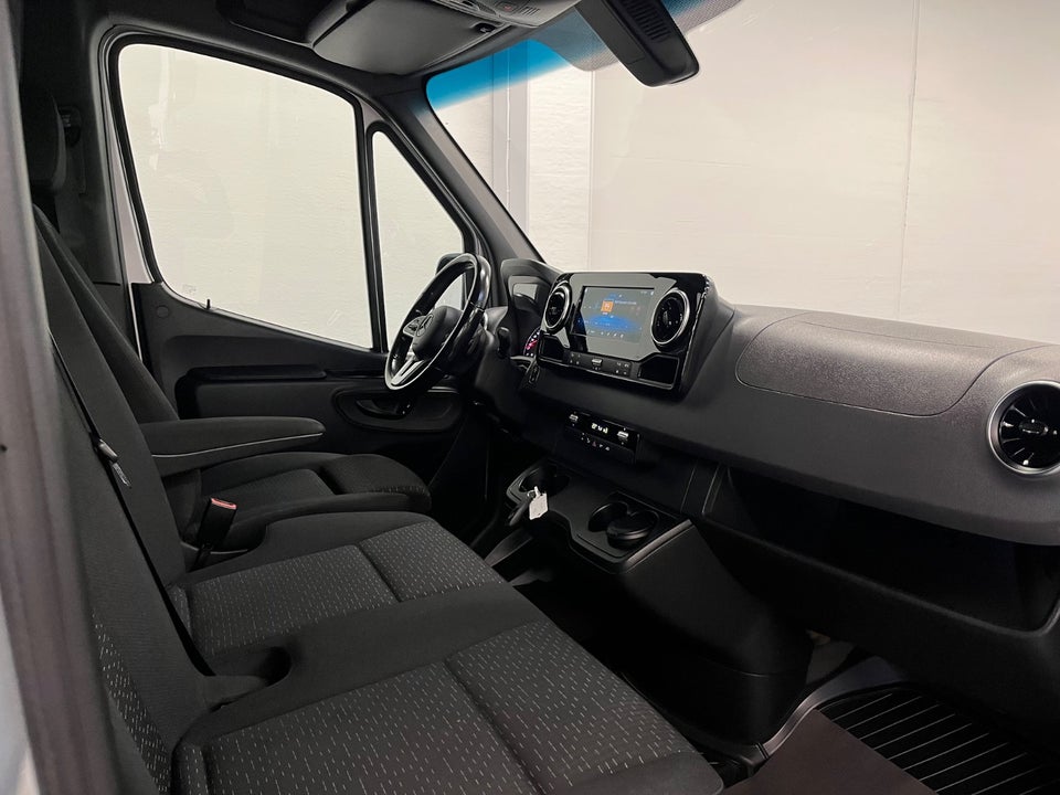 Mercedes Sprinter 319 3,0 CDi A3 Kassevogn aut. RWD
