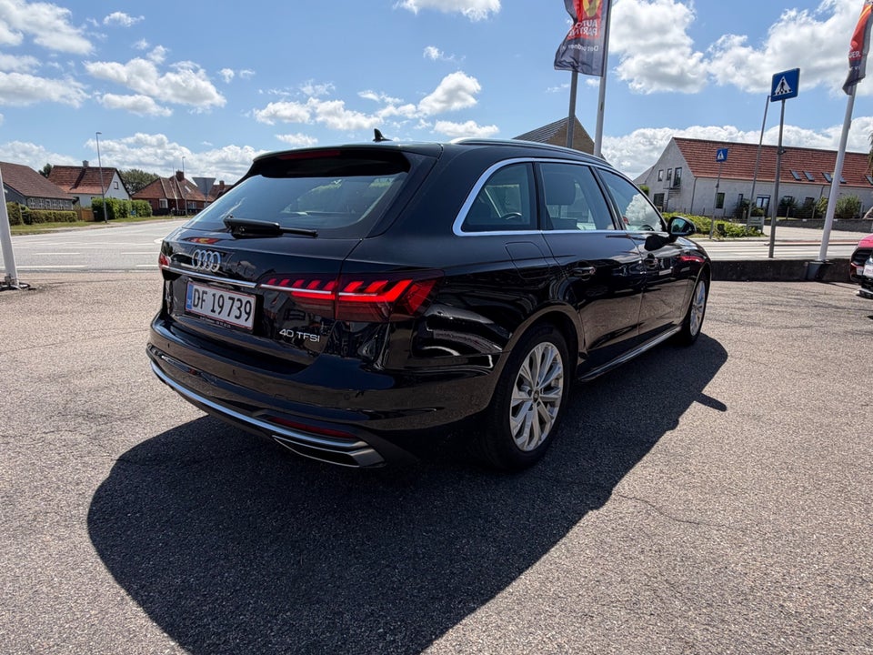 Audi A4 40 TFSi Prestige plus Avant S-tr. 5d
