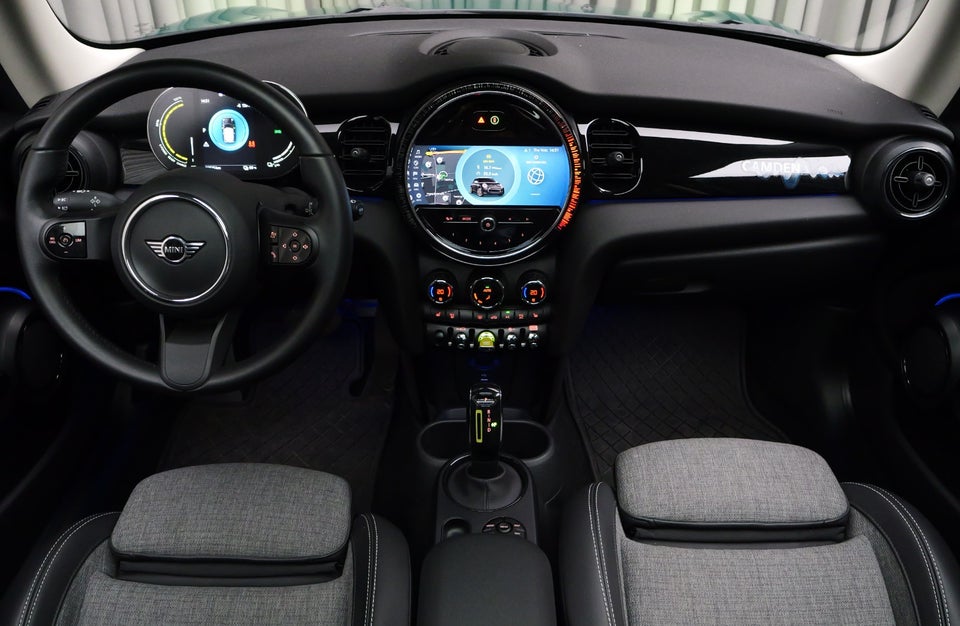 MINI Cooper SE Collection 3d