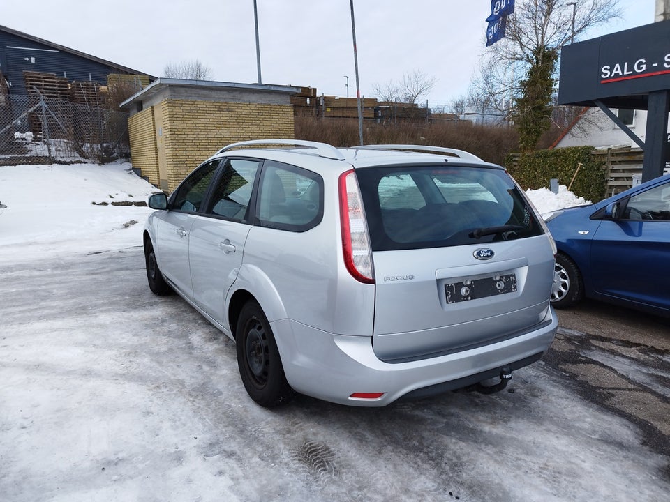 Ford Focus 1,6 Trend stc. 5d