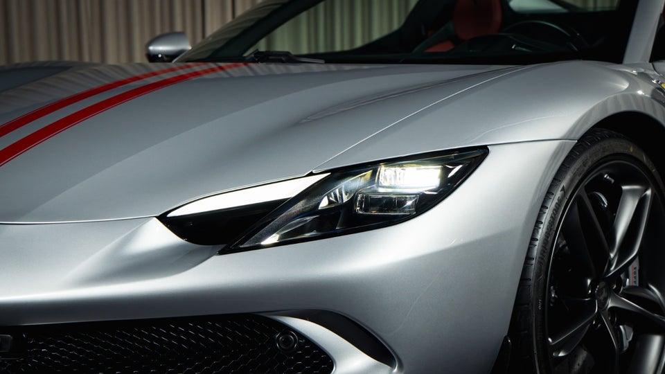 Ferrari 296 GTS 2,9 DCT 2d