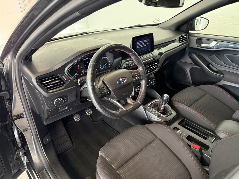 Ford Focus 1,0 EcoBoost ST-Line stc. 5d